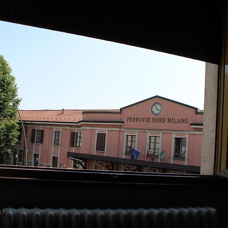 L'Appartamento Della Stazione Di Saronno Extérieur photo